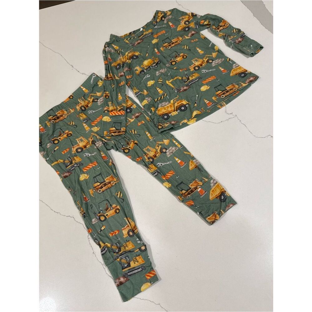 Posh Peanut Crawford Long Sleeve Basic Pajama- Construction | 18-24m